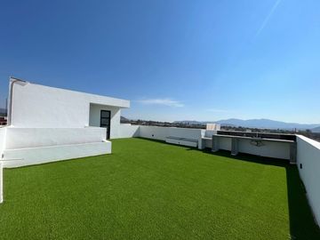 VENTA CASA CON ESTUDIO O RECAMARA EN PLANTA BAJA GRAND JURIQUILLA