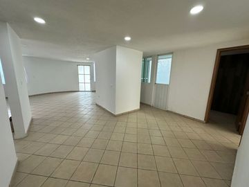 VENTA CASA AMPLIA ZONA MOMOXPAN PUEBLA