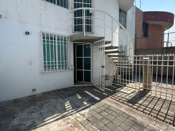 VENTA CASA AMPLIA ZONA MOMOXPAN PUEBLA