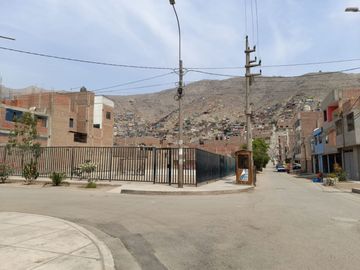 VENTA TERRENO ATE URB. REAL STA CLARA INGRESANDO POR PISTA NUEVA 251M2