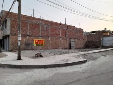 VENTA TERRENO ATE URB. REAL STA CLARA INGRESANDO POR PISTA NUEVA 251M2
