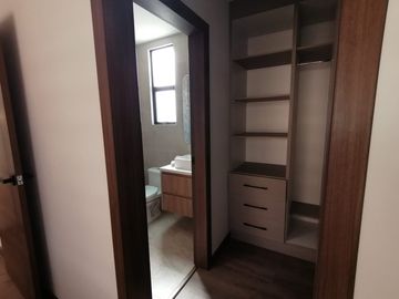 CASA   EN VENTA POR ESTRENAR . IZAMBA. AMBATO!!