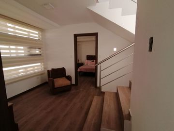 CASA   EN VENTA POR ESTRENAR . IZAMBA. AMBATO!!