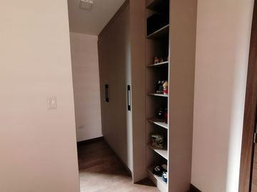 CASA   EN VENTA POR ESTRENAR . IZAMBA. AMBATO!!