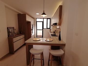 CASA   EN VENTA POR ESTRENAR . IZAMBA. AMBATO!!
