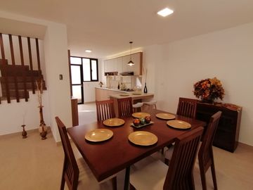 CASA   EN VENTA POR ESTRENAR . IZAMBA. AMBATO!!