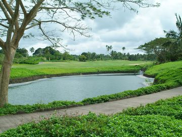 For Sale Golf Course Property House & Lot in Silang Cavite near Tagaytay