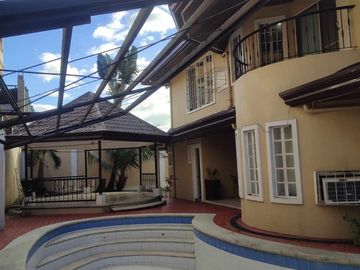 For Sale: Spacious House and Lot in Villa Hermosa Subdivision, Gulod Malaya, San Mateo, Rizal and with good views of nature!