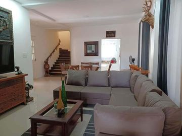For Sale: Spacious House and Lot in Villa Hermosa Subdivision, Gulod Malaya, San Mateo, Rizal and with good views of nature!