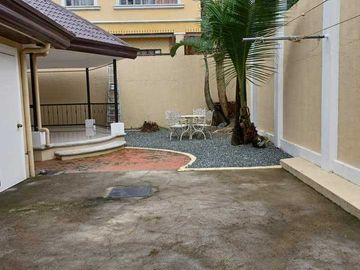 For Sale: Spacious House and Lot in Villa Hermosa Subdivision, Gulod Malaya, San Mateo, Rizal and with good views of nature!