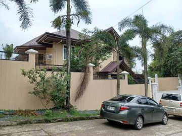 For Sale: Spacious House and Lot in Villa Hermosa Subdivision, Gulod Malaya, San Mateo, Rizal and with good views of nature!
