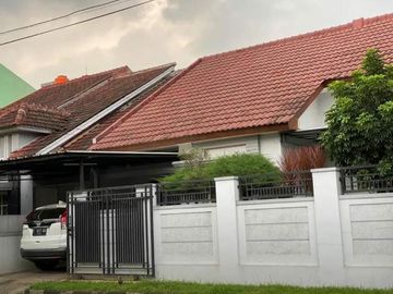 DIJUAL RUMAH ASRI TERAWAT SIAP HUNI @ KOMPLEK ADIPURA GEDEBAGE BANDUNG