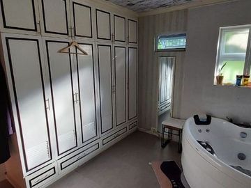 5BR House & Lot with 2 Studios for Sale in Tagaytay City