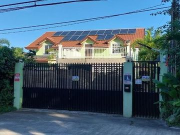 5BR House & Lot with 2 Studios for Sale in Tagaytay City