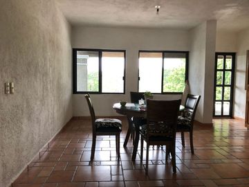 Casa sola en venta, vigilancia las 24 hrs., zonanorte fresca