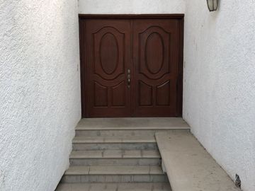 Casa sola en venta, vigilancia las 24 hrs., zonanorte fresca