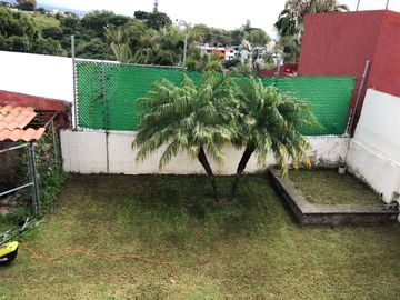 Casa sola en venta, vigilancia las 24 hrs., zonanorte fresca