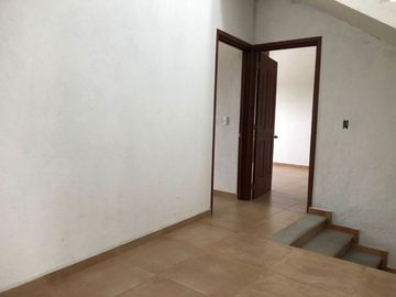 Casa sola en venta, vigilancia las 24 hrs., zonanorte fresca