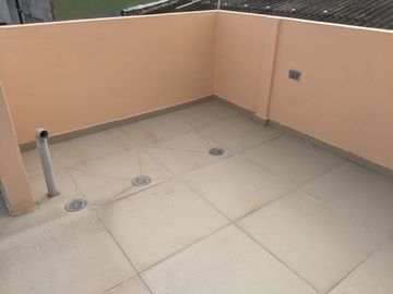 Casa de venta de dos plantas en Sauces 2 de 7 dormitorios Guayaquil Ecuador