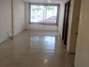 Casa de venta de dos plantas en Sauces 2 de 7 dormitorios Guayaquil Ecuador