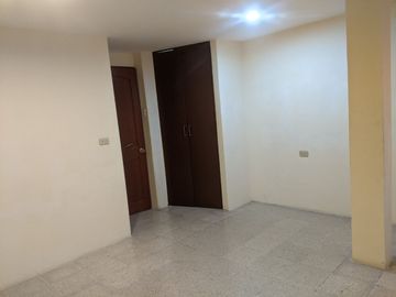 Casa de venta de dos plantas en Sauces 2 de 7 dormitorios Guayaquil Ecuador