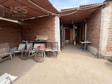 VENDO CASA COMO TERRENO EN SANTA ROSA CERCA DE ANCÓN