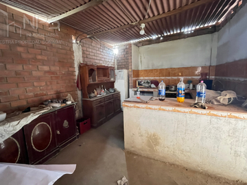 VENDO CASA COMO TERRENO EN SANTA ROSA CERCA DE ANCÓN