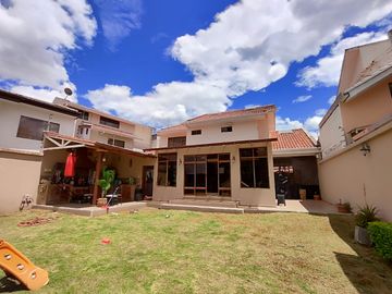 VENDO CASA EN MONAY, CERCA AL COLEGIO DE INGENIEROS SECTOR AV ROMA. LINDA UBICACIÓN