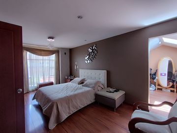 VENDO CASA EN MONAY, CERCA AL COLEGIO DE INGENIEROS SECTOR AV ROMA. LINDA UBICACIÓN