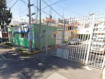 REMATO AMPLIA CASA EN UNA DE LAS MEJORES ZONAS DE LA ALCALDIA IZTAPALAPA, CIUDAD DE MÉXICO!!