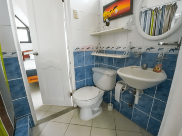 Venta de Casa Brisas del Mar Bravo con piscina, sector del nuevo aeropuerto de Salinas
