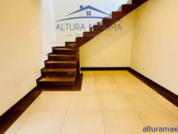 Casa Remodelada en Venta Jardines del Sol Zapopan