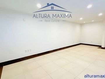 Casa Remodelada en Venta Jardines del Sol Zapopan