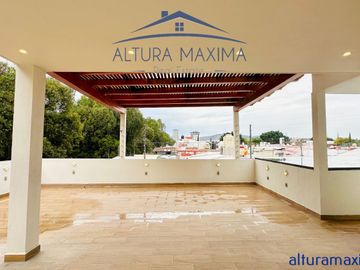 Casa Remodelada en Venta Jardines del Sol Zapopan