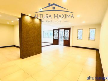 Casa Remodelada en Venta Jardines del Sol Zapopan