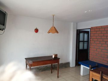 A POCOS MINUTOS DE LIMA!!! SE VENDE CASA EN PUNTA NEGRA CON 4 DEPARTAMENTOS