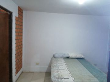 A POCOS MINUTOS DE LIMA!!! SE VENDE CASA EN PUNTA NEGRA CON 4 DEPARTAMENTOS