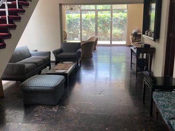 VENTA DE CASA COMO TERRENO - SAN ISIDRO