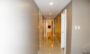 Luxury Living Redefined: Spacious 3 Bedroom Condominium for Lease at Splendido Gardens Salcedo! Embrace Elegance Today!