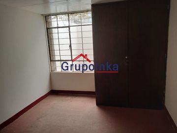 CASA POR REMODELAR  A PRECIO DE TERRENO
