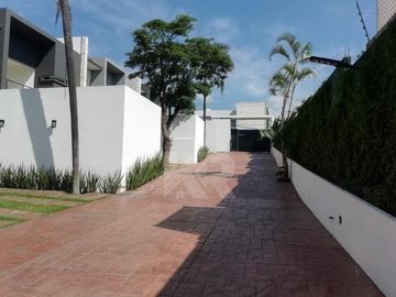 CASA NUEVA CON ALBERCA PRIVADA DENTRO DE CONDOMINIO EN DELICIAS CUERNAVACA