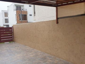 DE VENTA CASA EN EL VALLE DE LOS CHILLOS