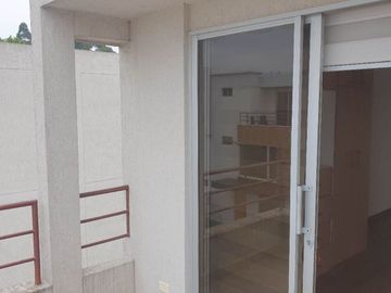 DE VENTA CASA EN EL VALLE DE LOS CHILLOS