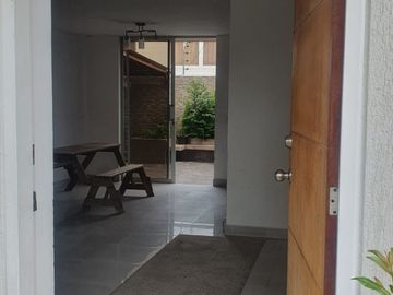 DE VENTA CASA EN EL VALLE DE LOS CHILLOS