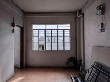 RUSH SALE: Student's Dormitory Bldg with Roof Deck located near UST Sampaloc Manila