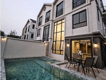 3-story Pool Villa in English Colonial Style with Doi Suthep View, Chiang Mai