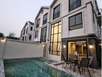 3-story Pool Villa in English Colonial Style with Doi Suthep View, Chiang Mai