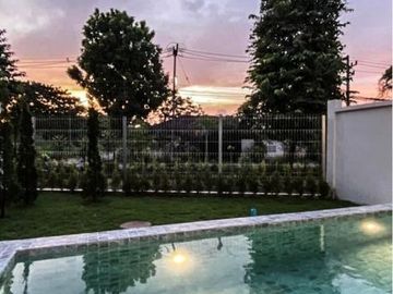 3-story Pool Villa in English Colonial Style with Doi Suthep View, Chiang Mai