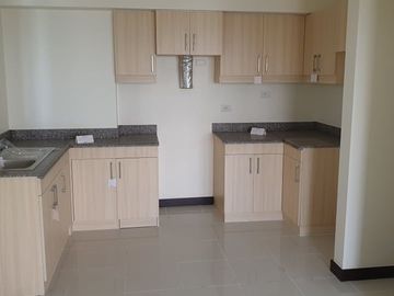 Ready for Occupancy 3 Bedroom Unit with Parking in Lumiere Residences