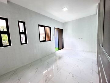Duplex House and Lot for Sale in Vista Verde Cainta Ready for OccupancyDuplex House and Lot for Sale in Vista Verde Cainta Ready for Occupancy